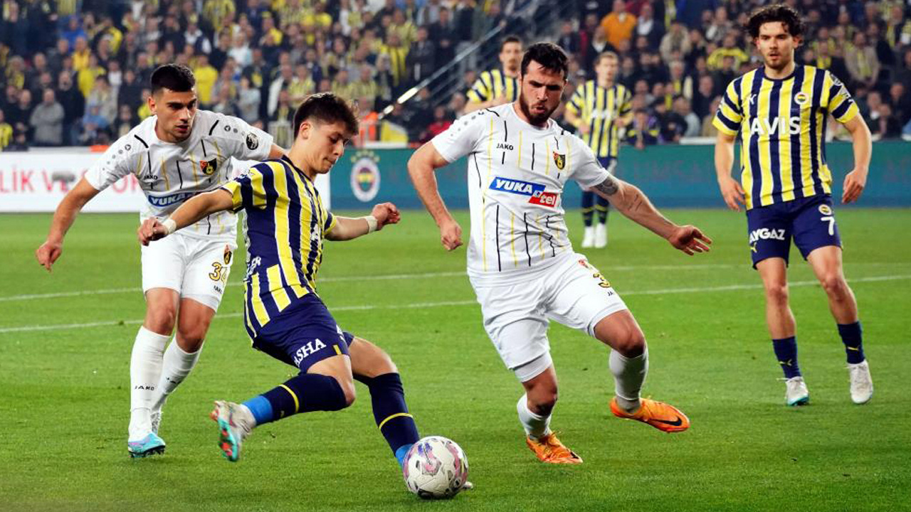 Fenerbahçe şampiyonluk yolunda fırsat tepti! 6 gollü maçta uzatmalarda yıkıldı