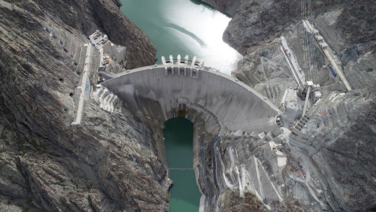 Artvin Yusufeli Barajı ve HES'te su yüksekliği 119 metre oldu