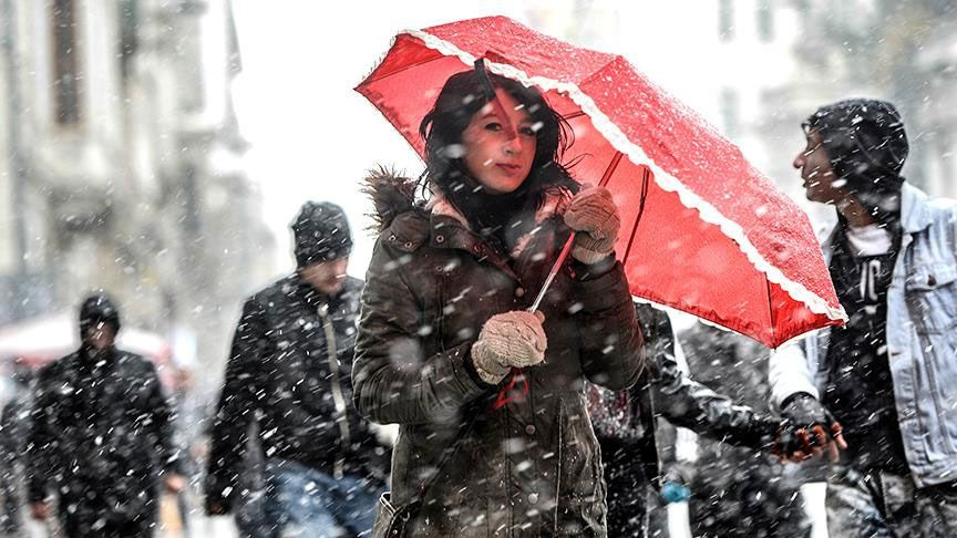 İstanbul'u 'Oraj' vuracak Meteoroloji ve AKOM'dan uyarı kar da geri geliyor sıcaklık resmen çakılacak