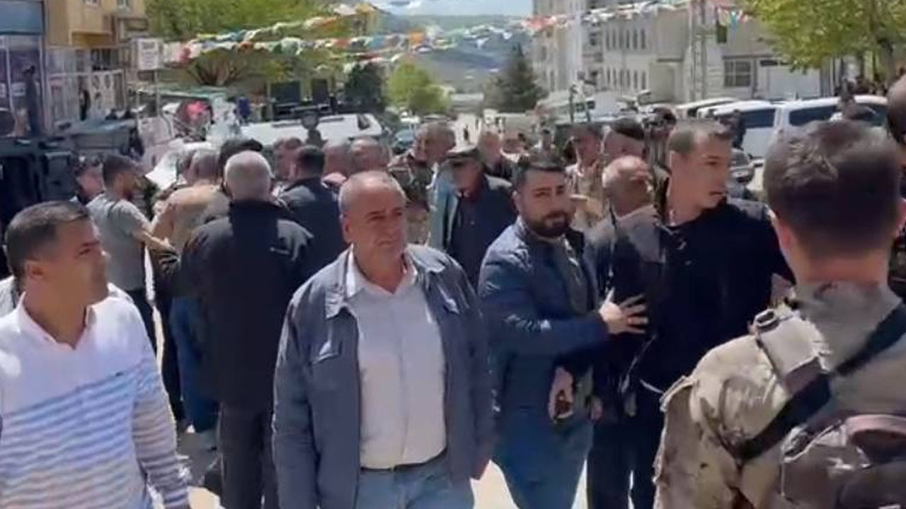 Diyarbakır'da seçim çalışması yürüten 5 CHP'li gözaltına alındı iddiası