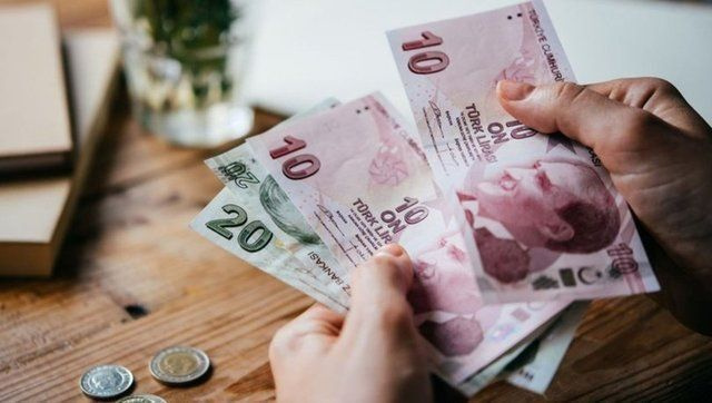 Emekliye yeni zam! 7 bin 500 liranın üzerinde maaş alan emeklilere refah payı zammı! Çalışma Bakanı Vedat Bilgin'den EYT açıklaması