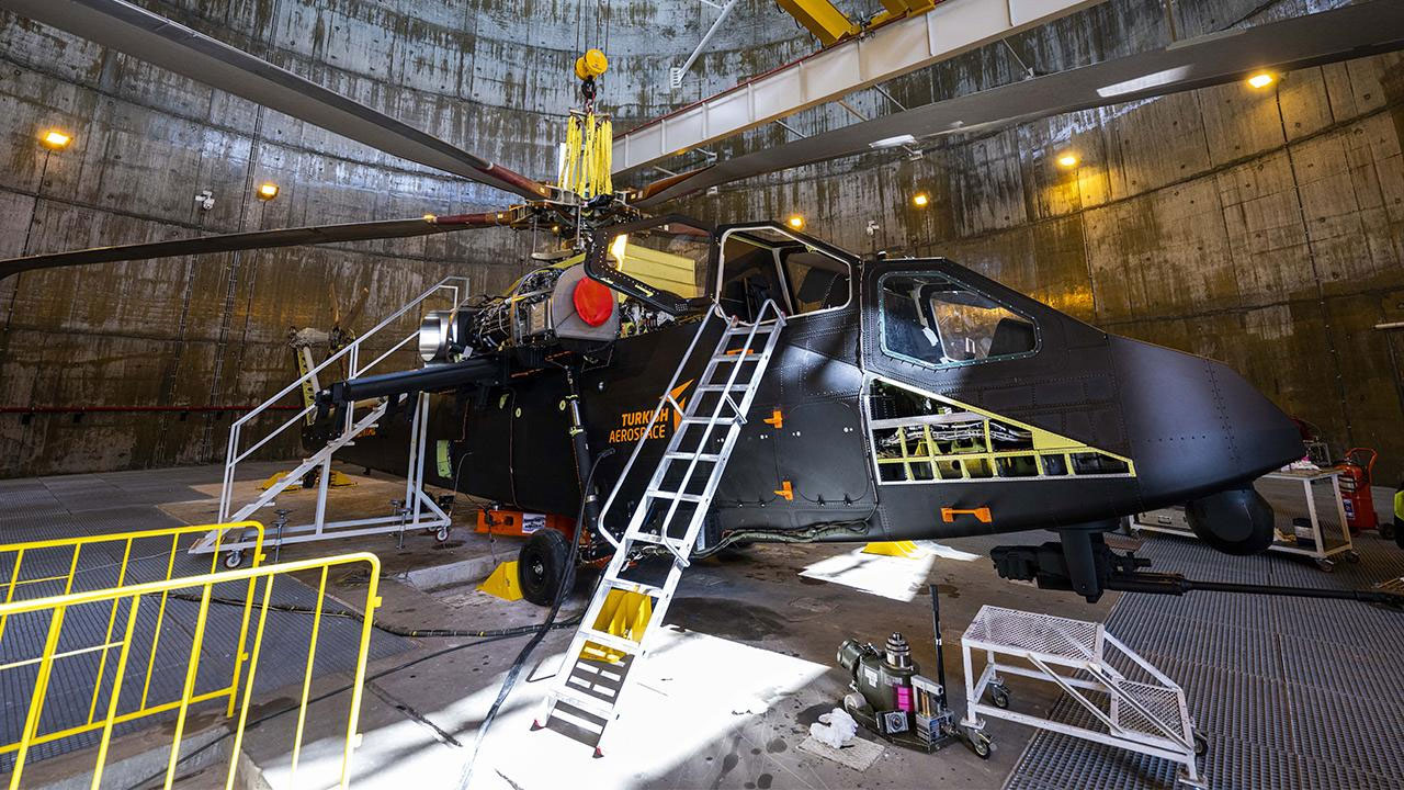 İsmail Demir paylaştı: ATAK-2 helikopteri ilk kez havalandı