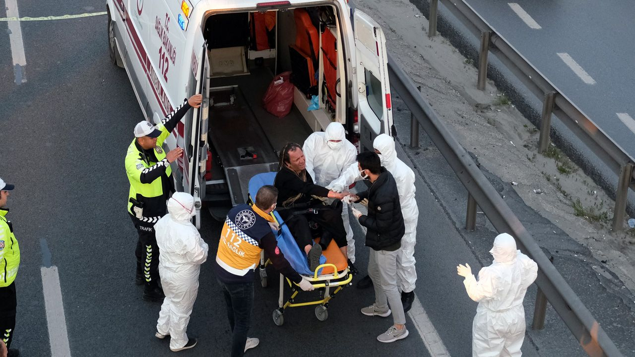 İstanbul'da bulaşıcı hastalıklı adam alarma geçirdi! Yol ortasına yattı ambulanstan kaçınca...