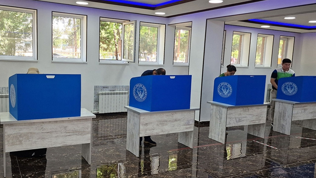 Özbekistan'daki referandumda sonuç açıklandı