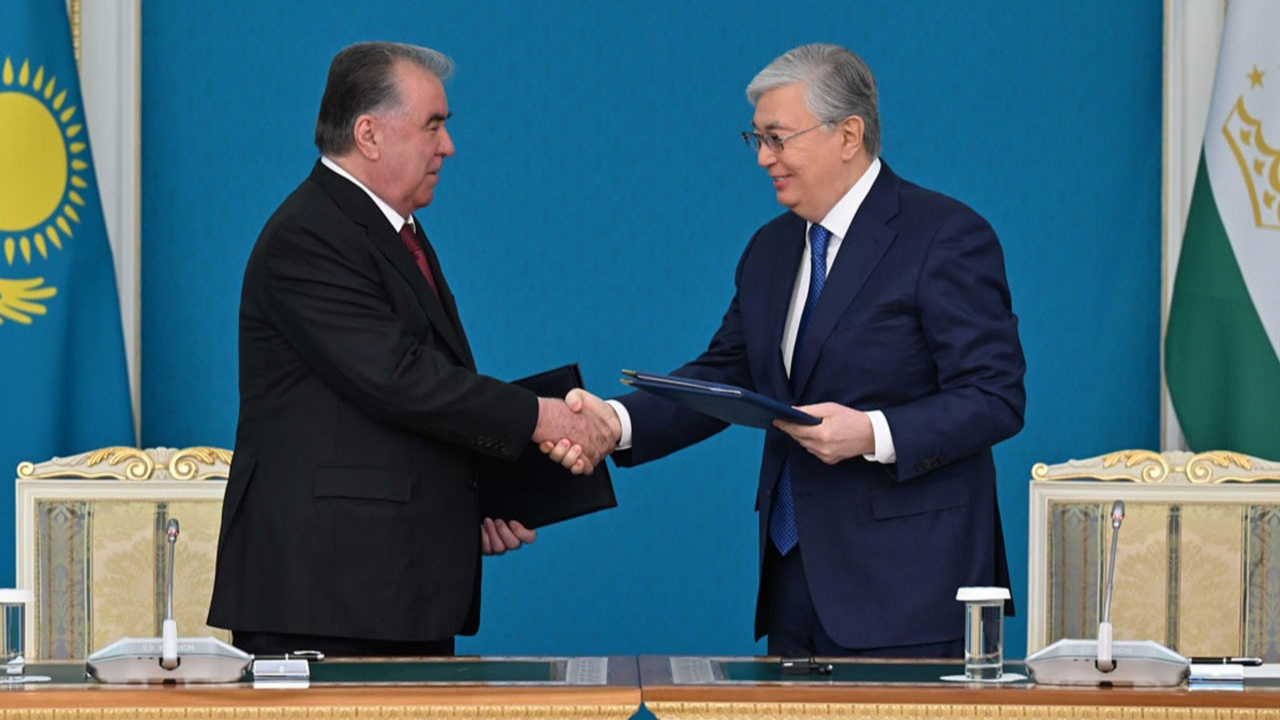 Orta Asya'da dostluk rüzgarı! Kazakistan ile Tacikistan müttefik oldu!
