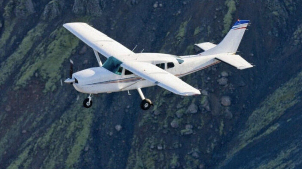 Kolombiya'da içinde 7 kişinin bulunduğu küçük uçak kayboldu