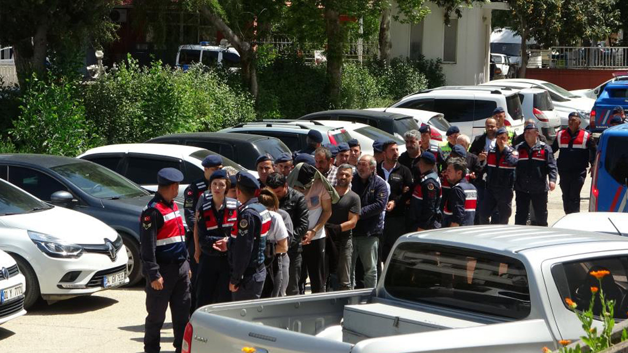 Adana’da jandarmadan "joker" operasyonu: Çok sayıda şüpheli gözaltına alındı