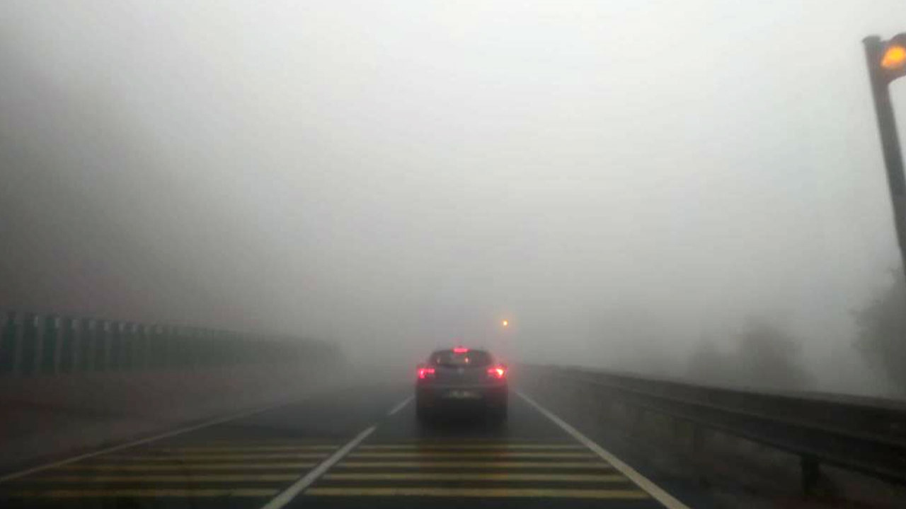Yola çıkanlar dikkat! Bolu Dağı'nda sis etkili oluyor!