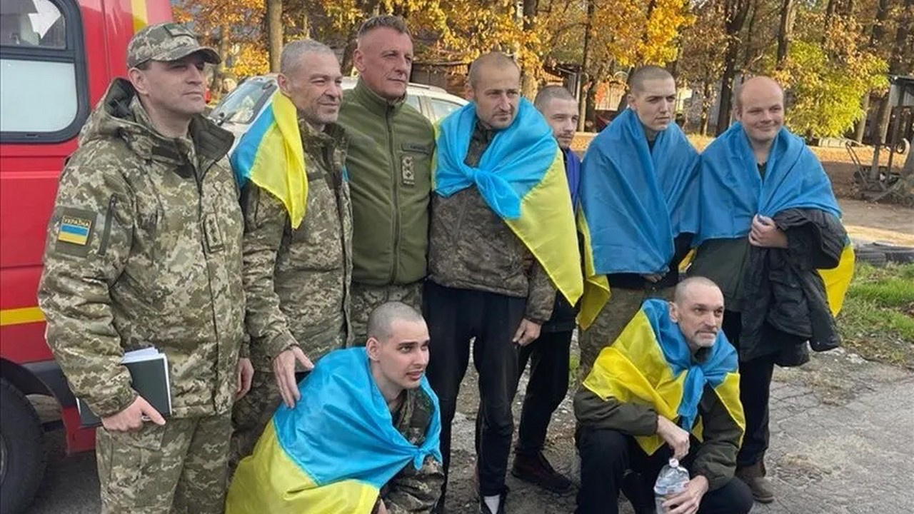 Ukrayna ile Rusya arasında yapılan esir değişiminde 48 asker daha salıverildi