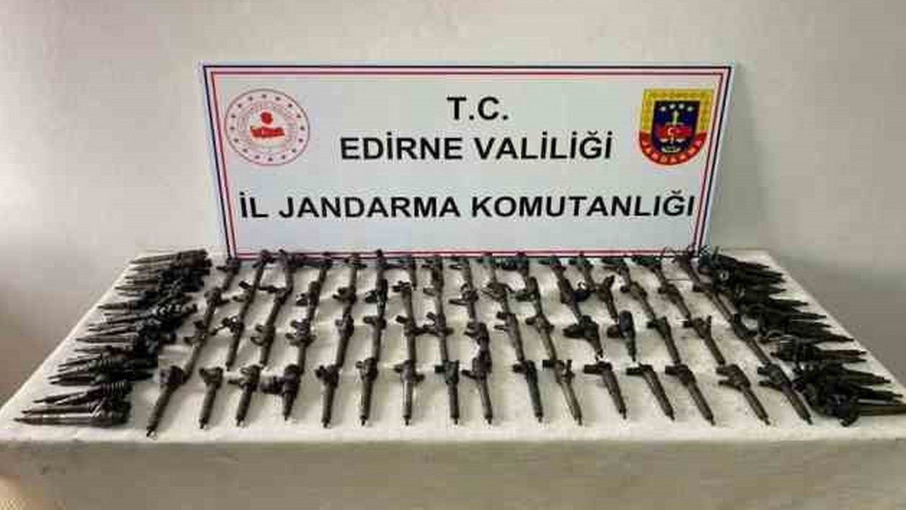 Edirne'de kaçakçılık ve uyuşturucu operasyonlarında 9 şüpheli yakalandı