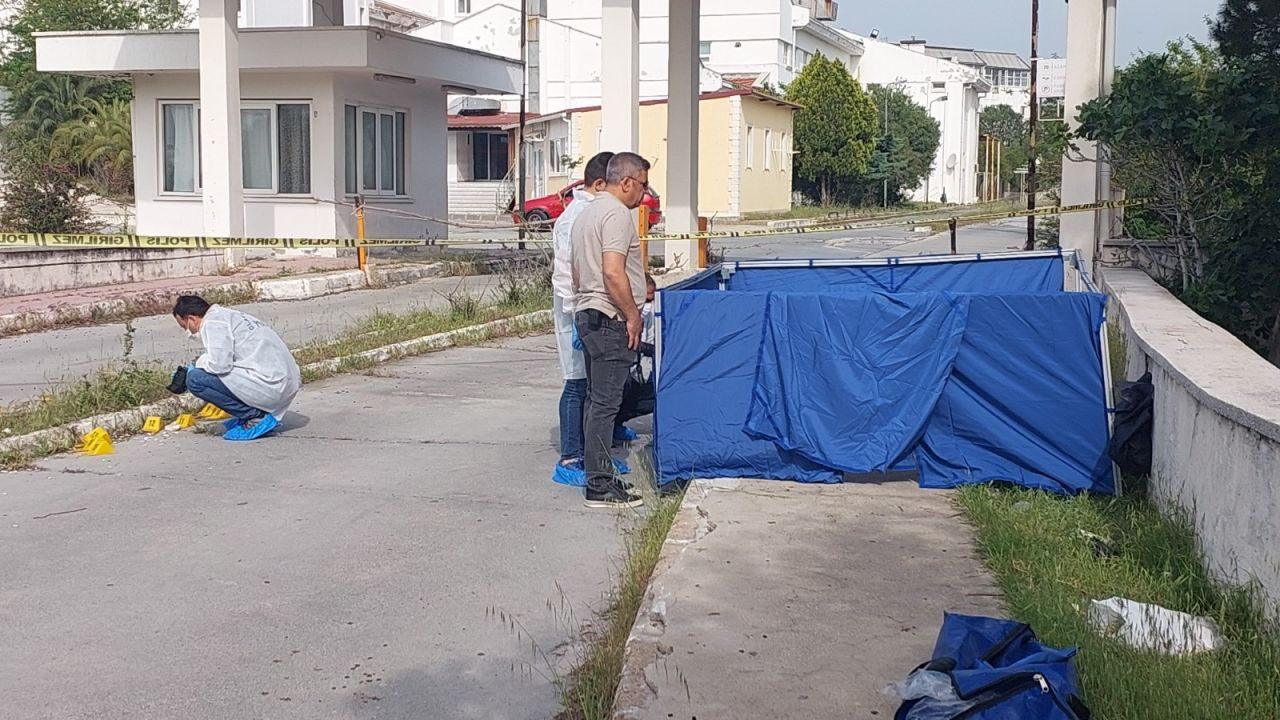 Eski hastane bahçesinde ceset bulundu! Milas'ta feci olay