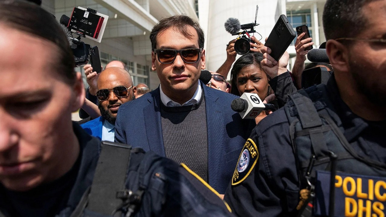 Gözaltına alınan ABD'li milletvekili Santos, 500 bin dolar kefaletle serbest bırakıldı