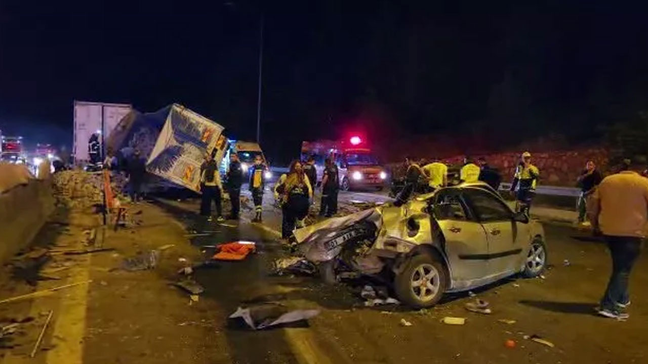 Adana'daki zincirleme kazada çok sayıda ölü ve yaralı var