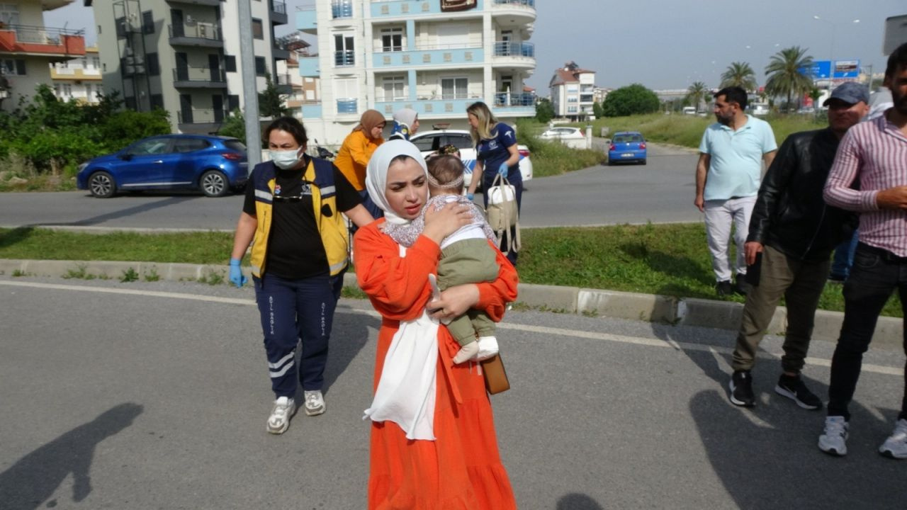 Antalya'da aracıyla takla atan kadın sürücü gözyaşlarına hakim olamadı