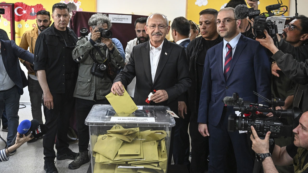 Kemal Kılıçdaroğlu'nun oy kullandığı sandıkta en çok oyu kim aldı?