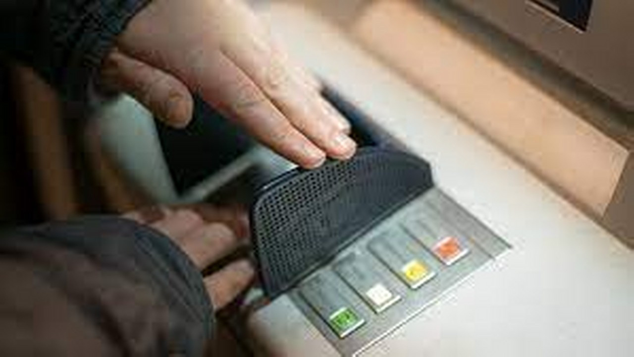 Alternatif Bank müşterileri Yapı Kredi ATM'lerini ücretsiz kullanabiliyor