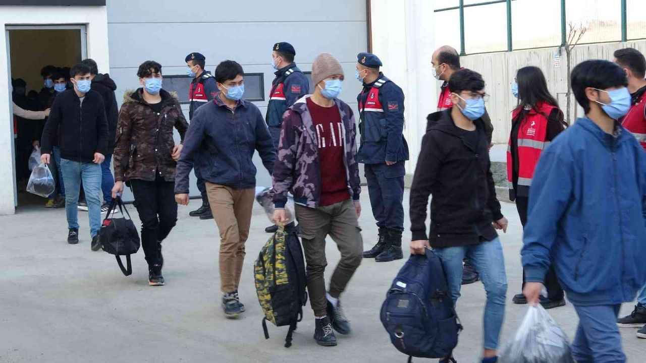 Eskişehir'de 7 düzensiz göçmen yakalandı