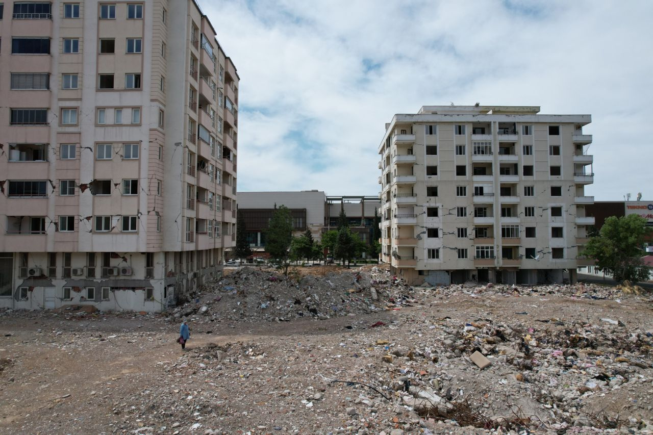 Kahramanmaraş depreminde bu mahallede 4 bin 500 kişi hayatını kaybetti! Günler sonra görüntülendi