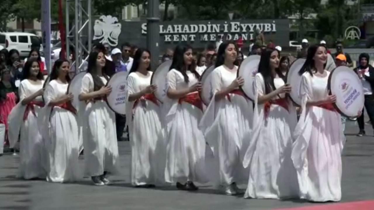 Diyarbakır'da 19 Mayıs Atatürk'ü Anma, Gençlik ve Spor Bayramı kutlanıyor