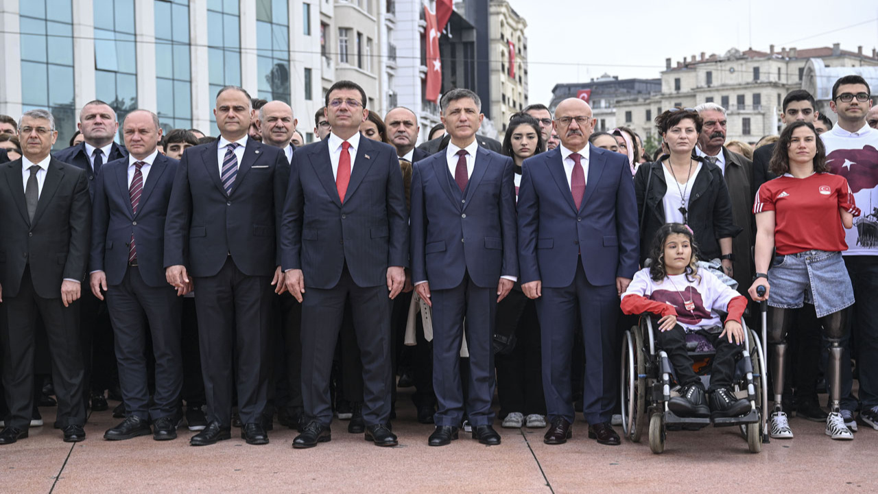 İstanbul'da 19 Mayıs Atatürk'ü Anma, Gençlik ve Spor Bayramı kutlanıyor
