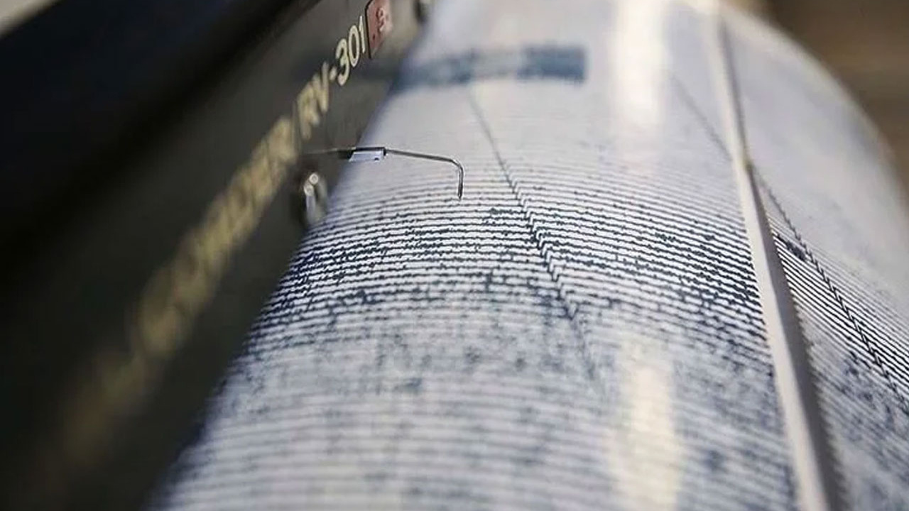 Antalya güne depremle uyandı! AFAD korkutan depremin şiddetini duyurdu