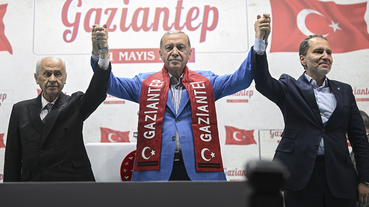 Cumhurbaşkanı Erdoğan'ın haftalık mesaisi sosyal medyadan paylaşıldı