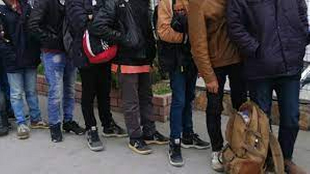 Kırklareli'nde 27 düzensiz göçmen yakalandı
