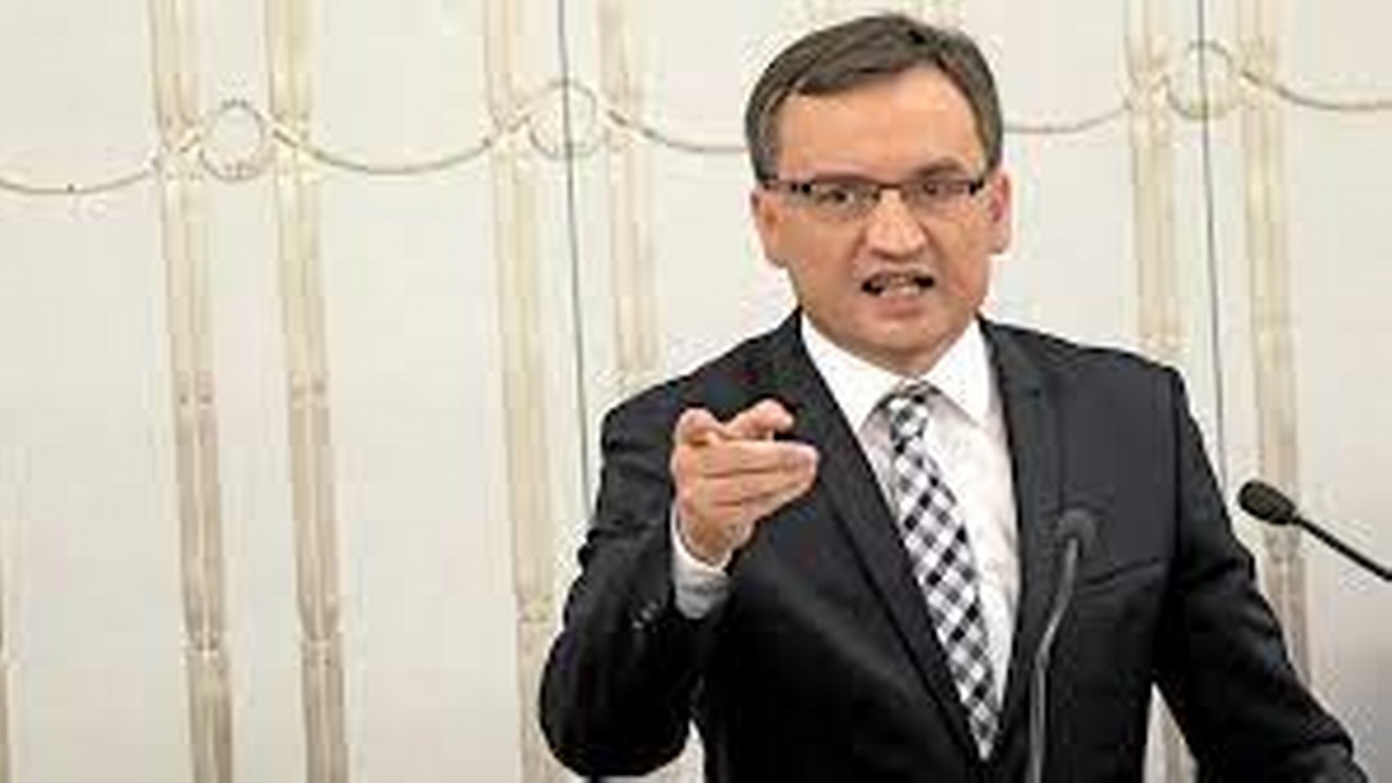 Polonya Başbakanı Morawiecki, Adalet Bakanı'nı eleştirdi