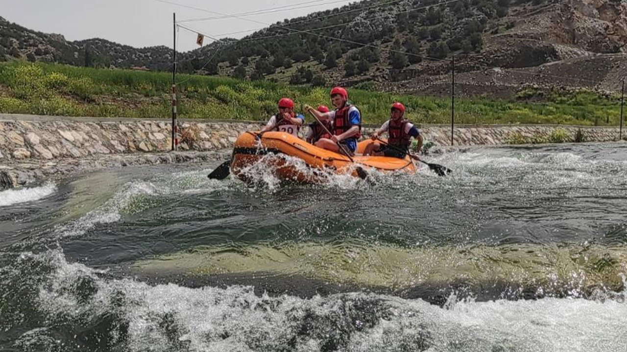 Okul Sporları Rafting Türkiye Şampiyonası müsabakaları başladı