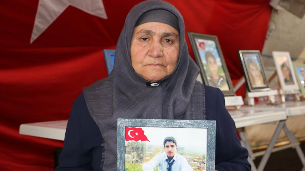 13 senedir evlat hasreti çekiyor: HDP önünde umutla oğlumu bekliyorum