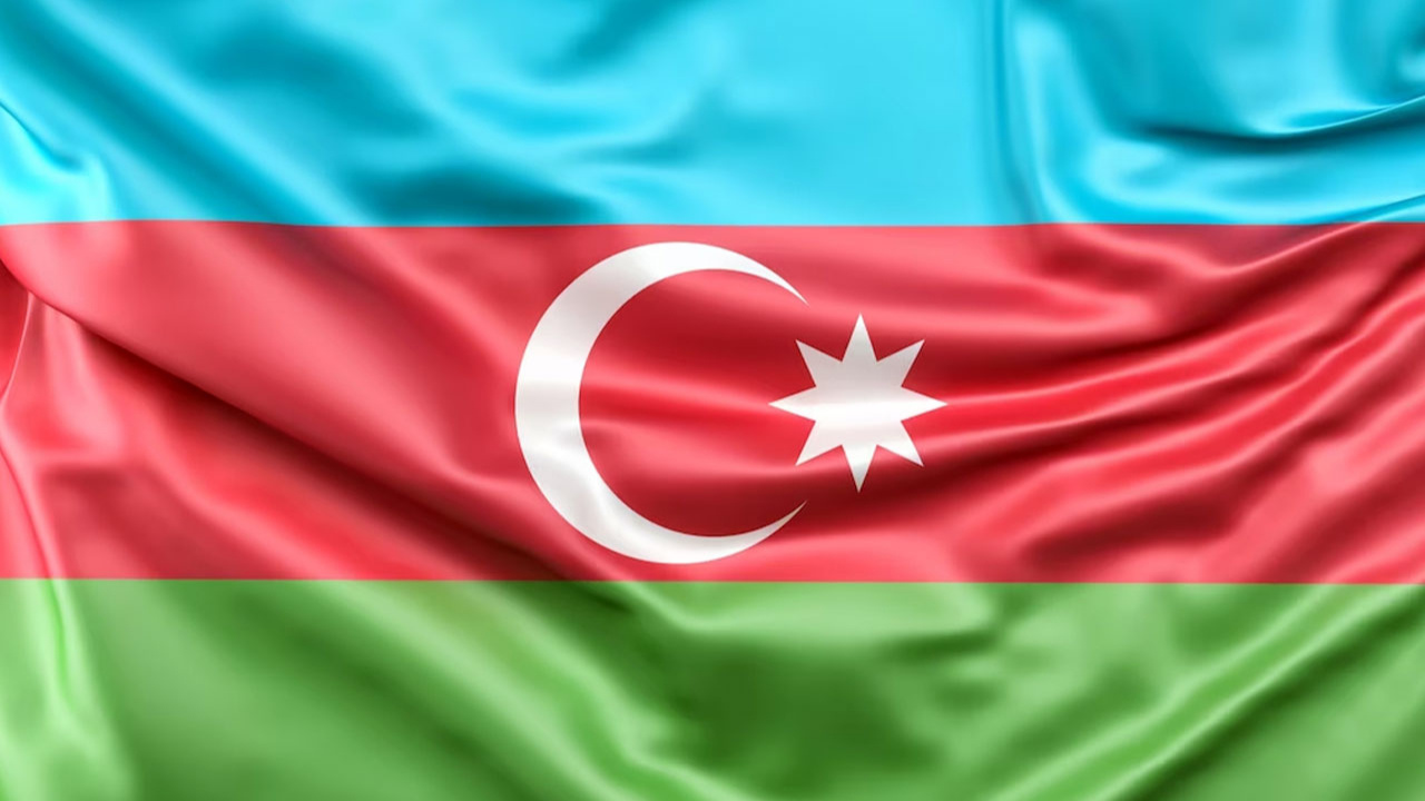 Azerbaycan bağımsızlığının 105. yılını kutluyor