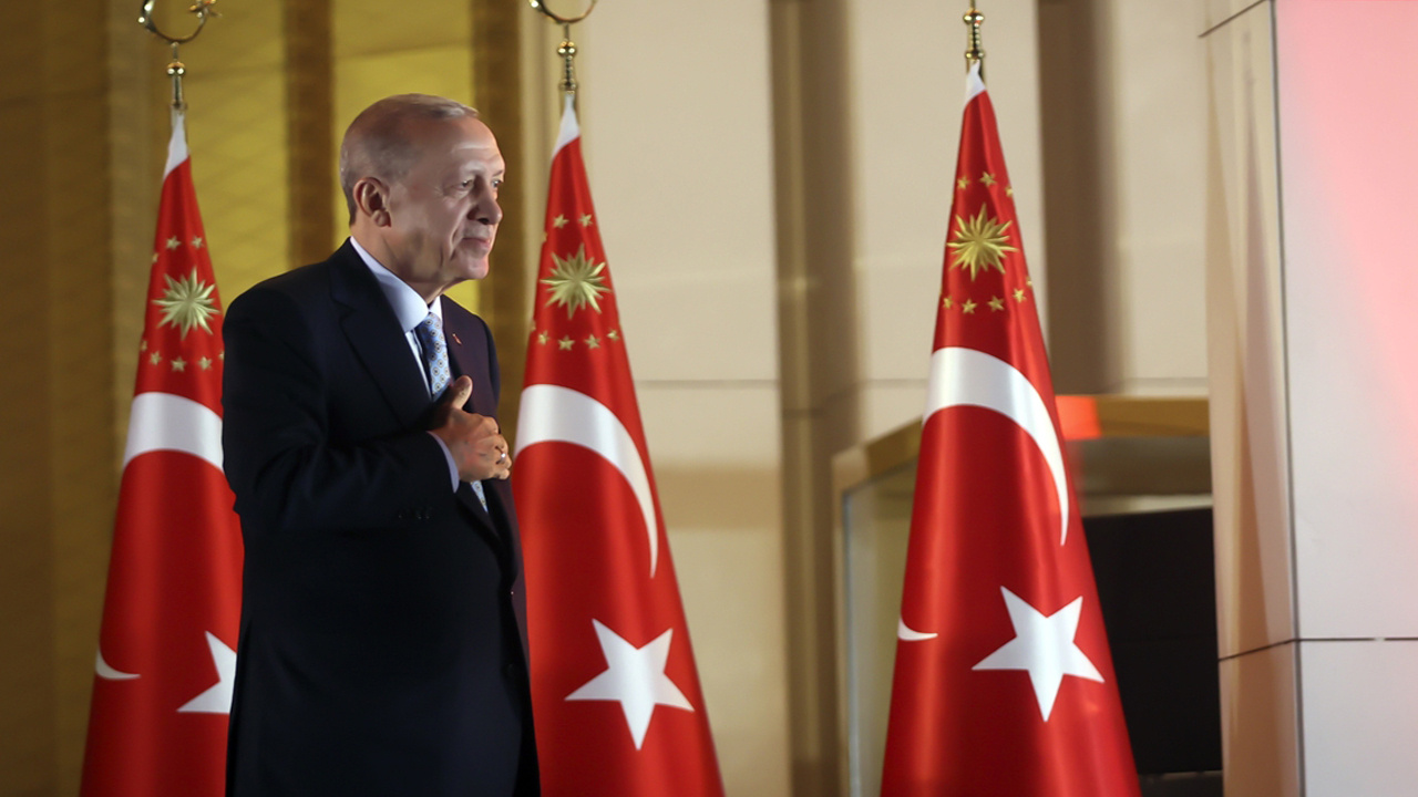 Cumhurbaşkanı Erdoğan'dan Galatasaray'a şampiyonluk tebriği