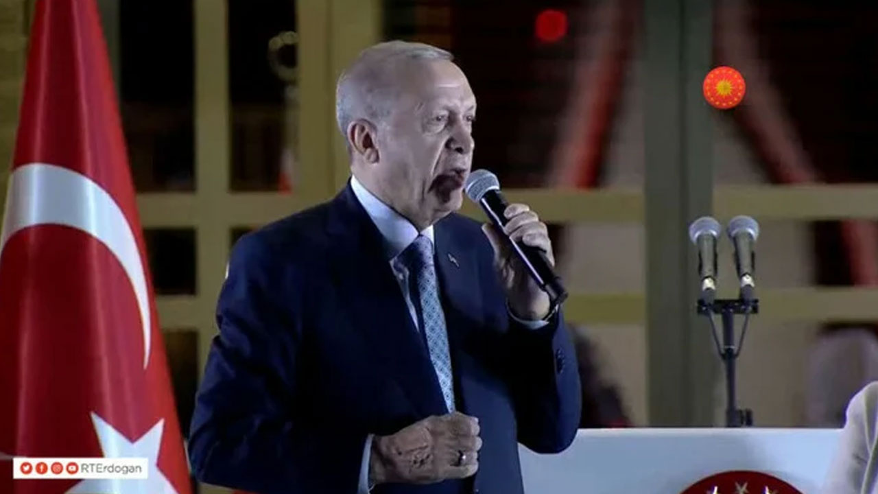 Erdoğan'dan zafer sonrası tarihi konuşma: Kimseye kırgın küskün değiliz, 85 milyon kazandı