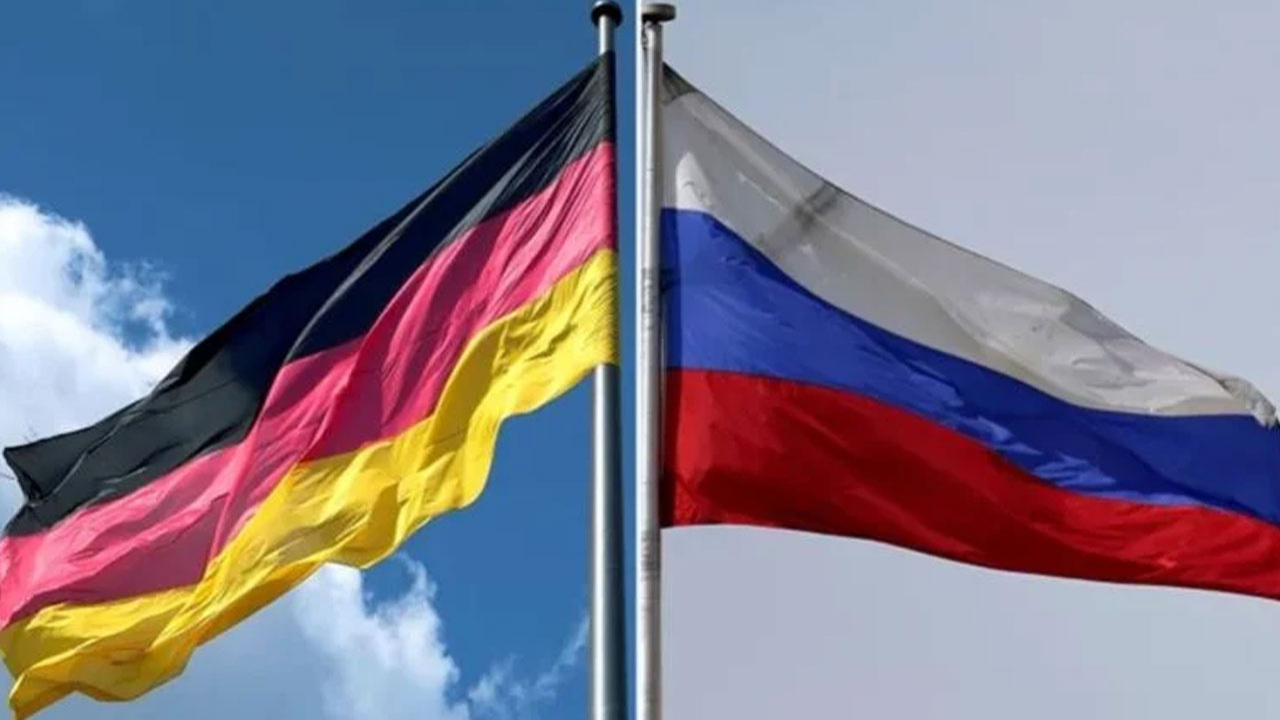 Almanya, Rusya'dan başkonsolosluklarını kapatmasını istedi