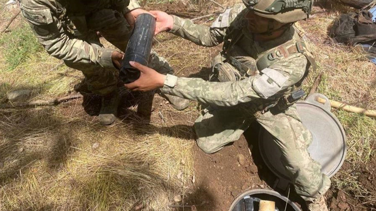 Pençe-Kilit Operasyonu bölgesinde PKK'ya ait mühimmat ele geçirildi