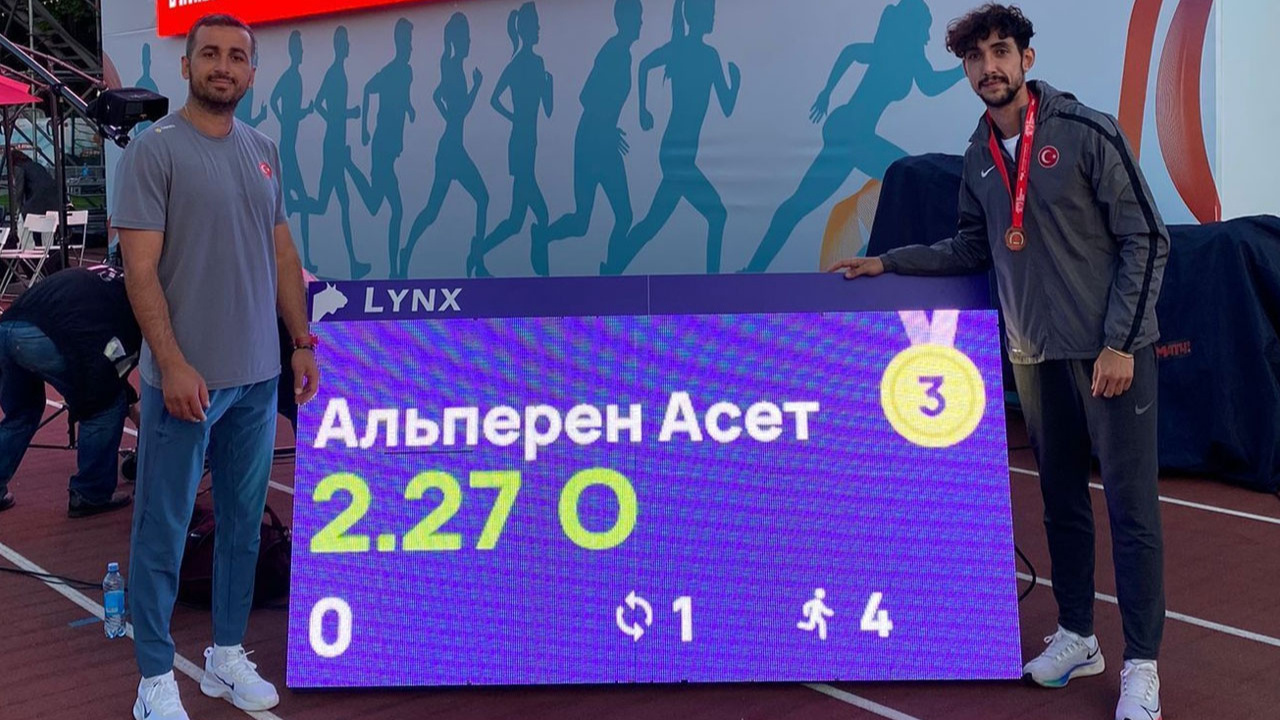 Alperen Acet, Rusya'daki Yüksek Atlamalar Festivali'nde üçüncü oldu