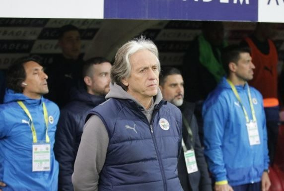 Fenerbahçe'nin yeni teknik direktörü belli oluyor! İşte Jorge Jesus'un yerine gelecek isim…