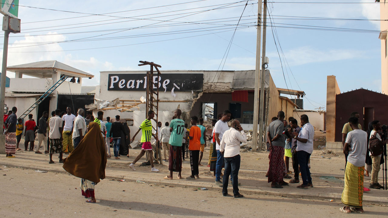 Somali'de Eş-Şebab'ın bir otele düzenlediği saldırıda 9 kişi öldü