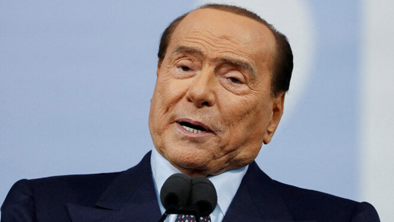 İtalya'nın eski başbakanı Silvio Berlusconi hayatını kaybetti!