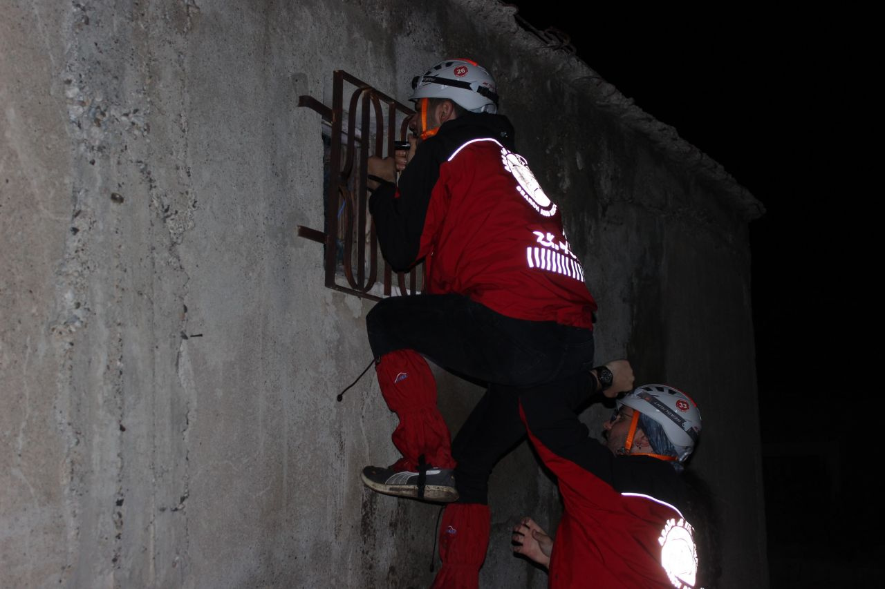 Ekmek almak için evden çıktı sırra kadem bastı! Kayseri'de herkes Eren'i arıyor