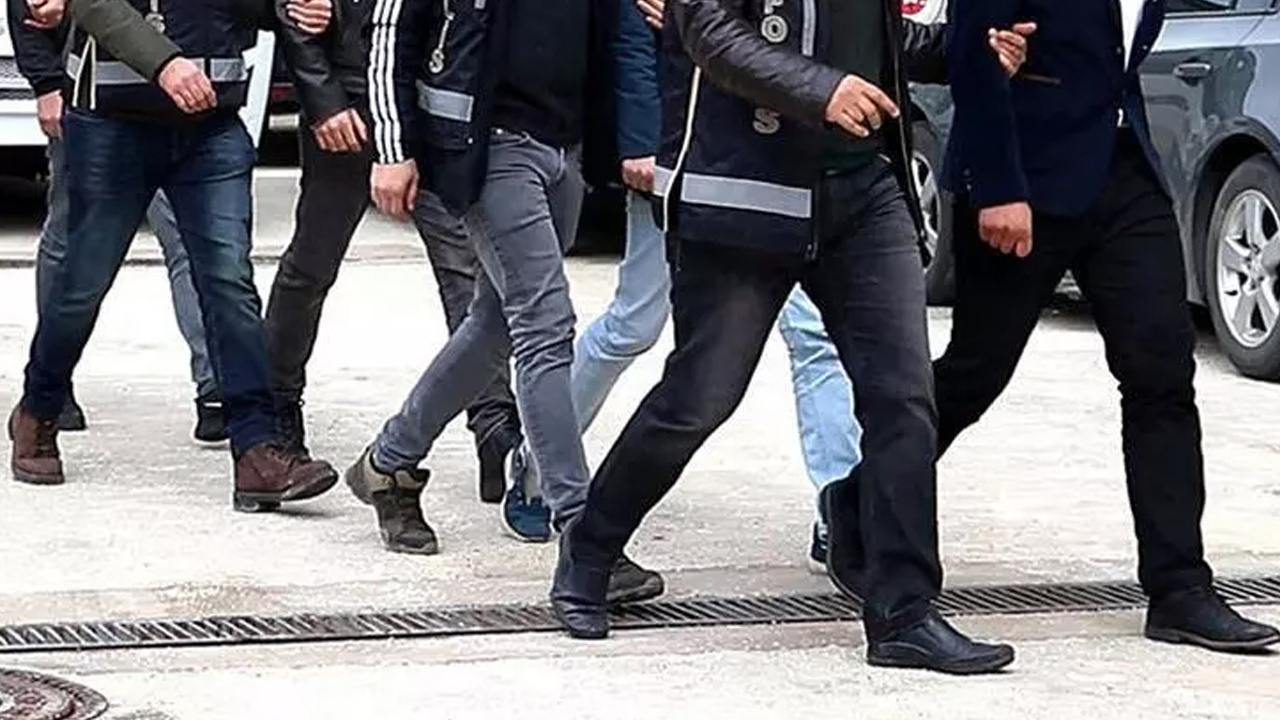 İstanbul'da FETÖ operasyonu! Çok sayıda şüpheli gözaltında