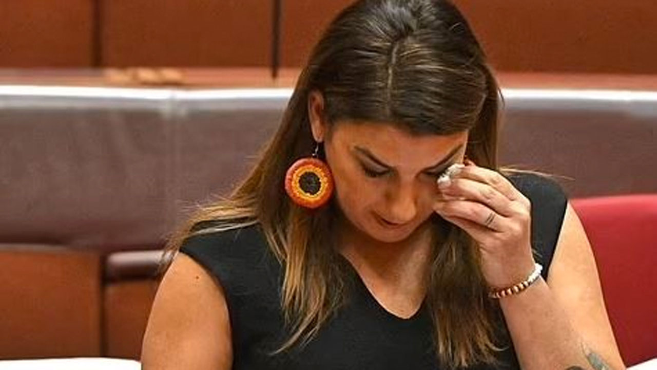 Avusturalyalı senatöre cinsel taciz! Gözyaşlarıyla olayı anlattı