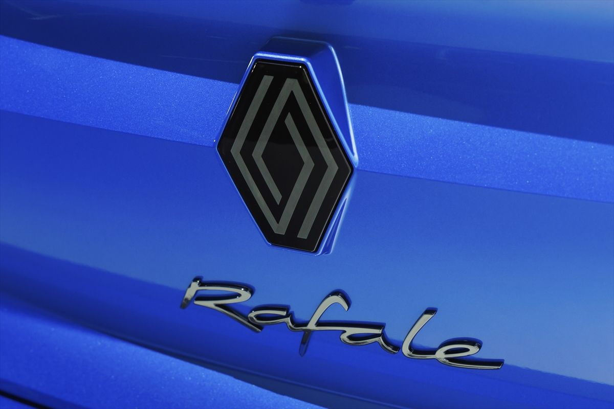 Renault'nun yeni coupe SUV modeli Rafale'in dünya lansmanı yapıldı