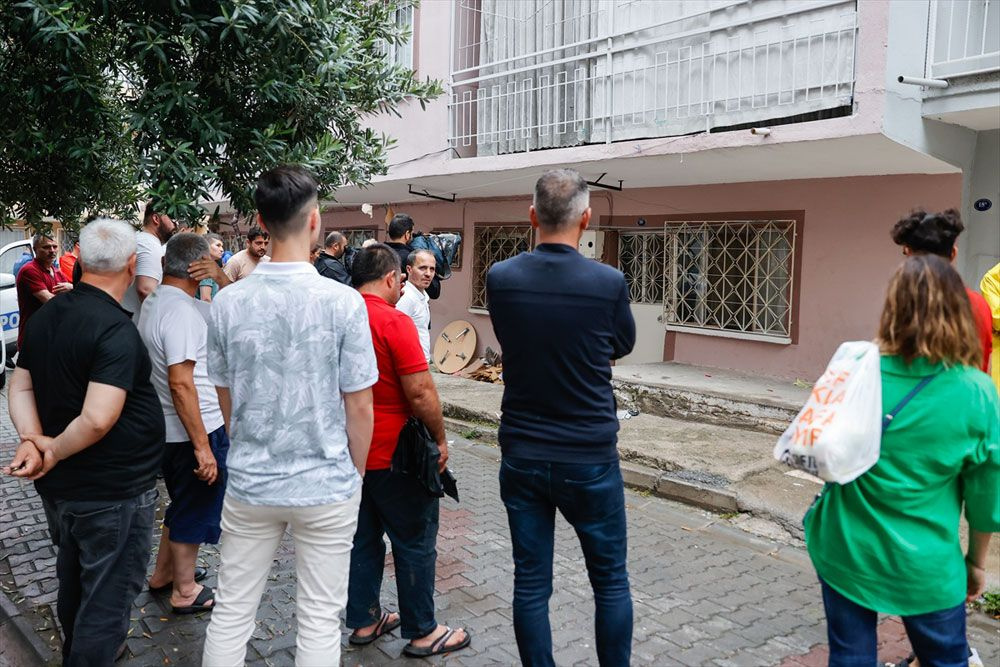 İzmir'deki vahşet evinden ilk fotoğraf! Parçalanmış cesetler burada saklanmış