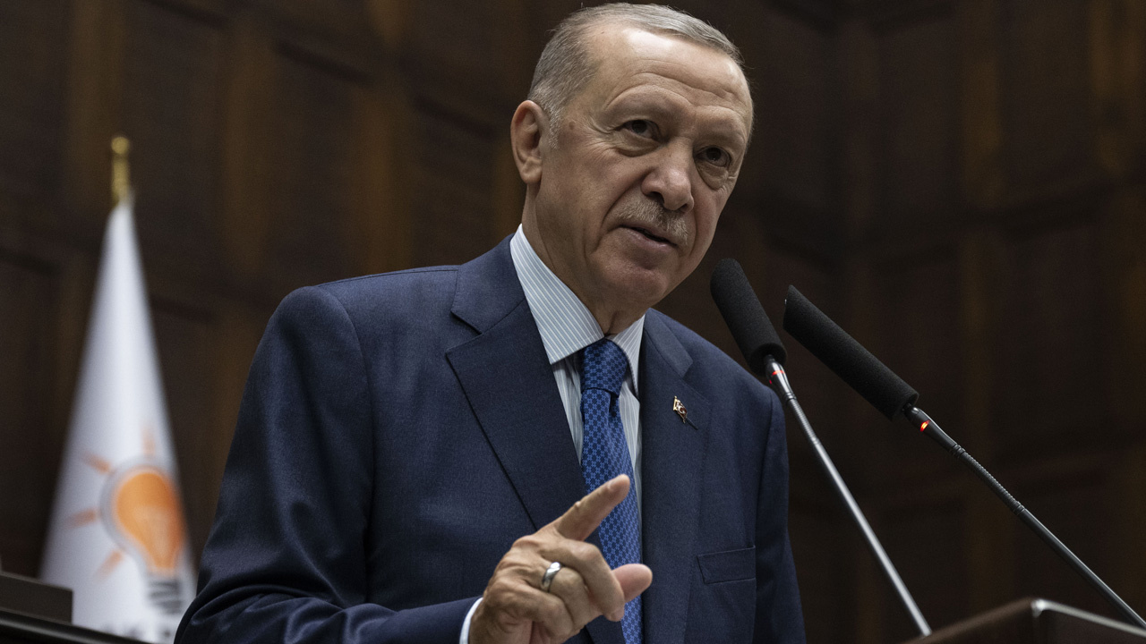 Cumhurbaşkanı Erdoğan, CHP'li Özgür Özel'den 50 bin lira manevi tazminat kazandı