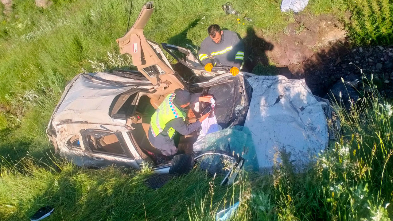 Bayram tatiline giderken şarampole devrildi: 1 kişi öldü, 3 kişi yaralandı!