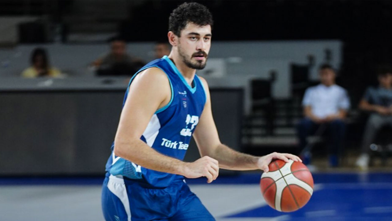 Anadolu Efes, milli basketbolcu Erkan Yılmaz'ı renklerine bağladı