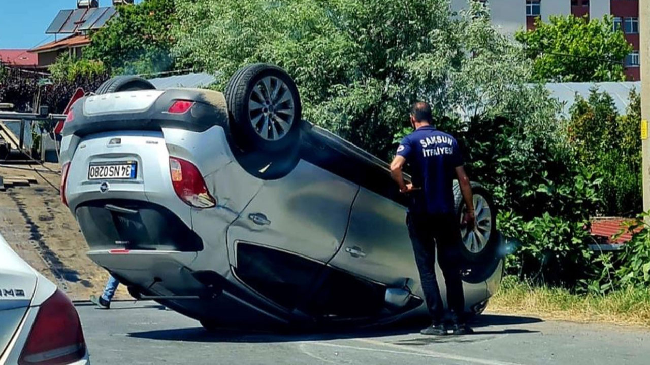 Samsun'da park halindeki araca çarpan otomobil takla attı!
