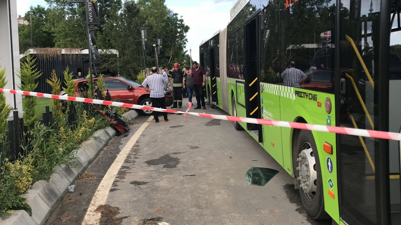 70 metre sürüklenip Belediye otobüsüne çarptı! Annesi, kızı ve kardeşi öldü 3 kişi de yaralı