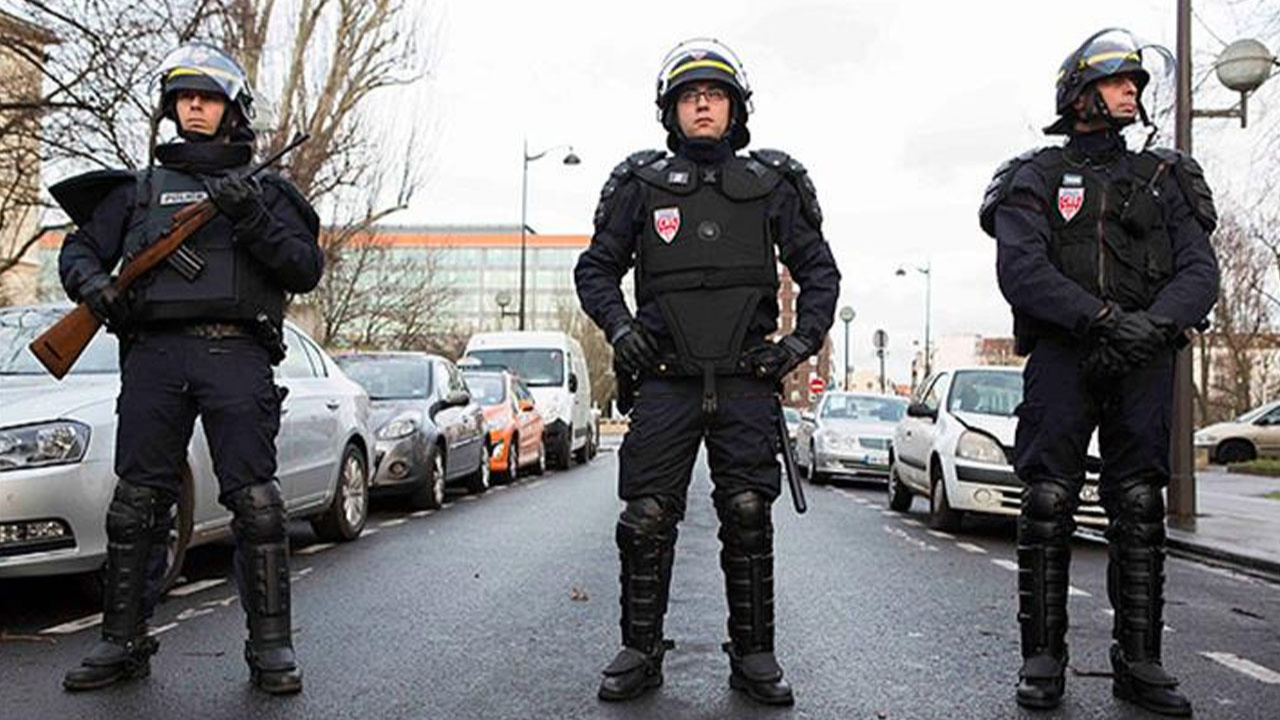 Fransa'da "dur" ihtarına uymayan 17 yaşındaki sürücü polisin açtığı ateşle öldü!